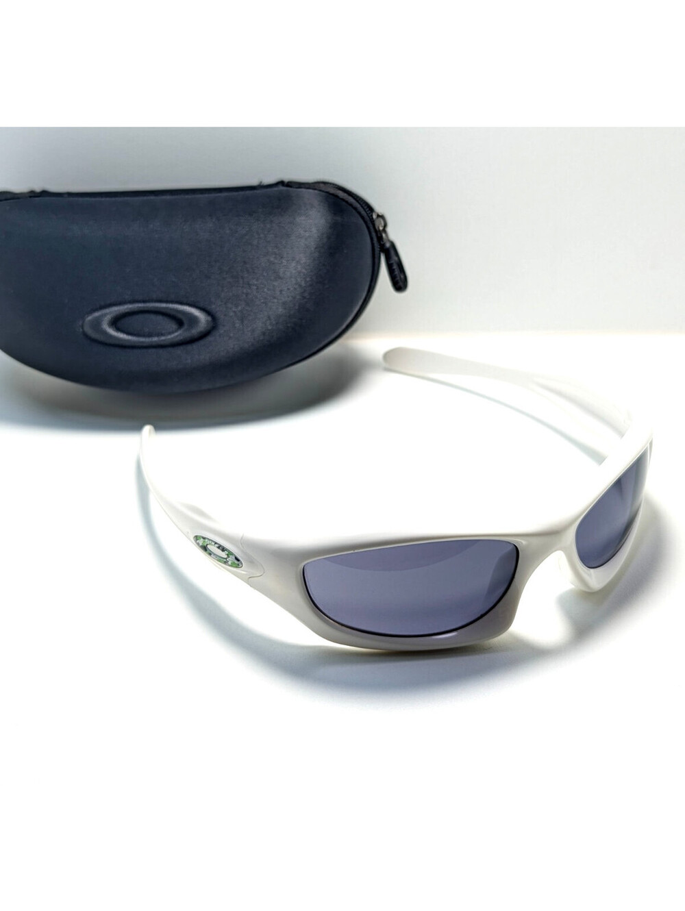 Oakley Monster Doggle White Outdoor Wraparound Unisex Classic Sports Sunglasses